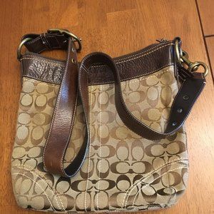 Coach vintage signature C shoulder bag